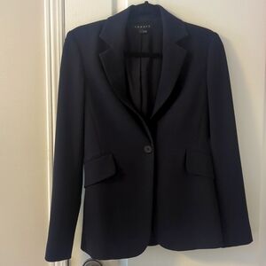 Theory Crepe Blazer Sz 2